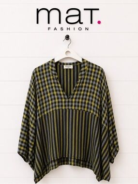 MAT. Green & Black Plaid Long Sleeve Top – Size S to L